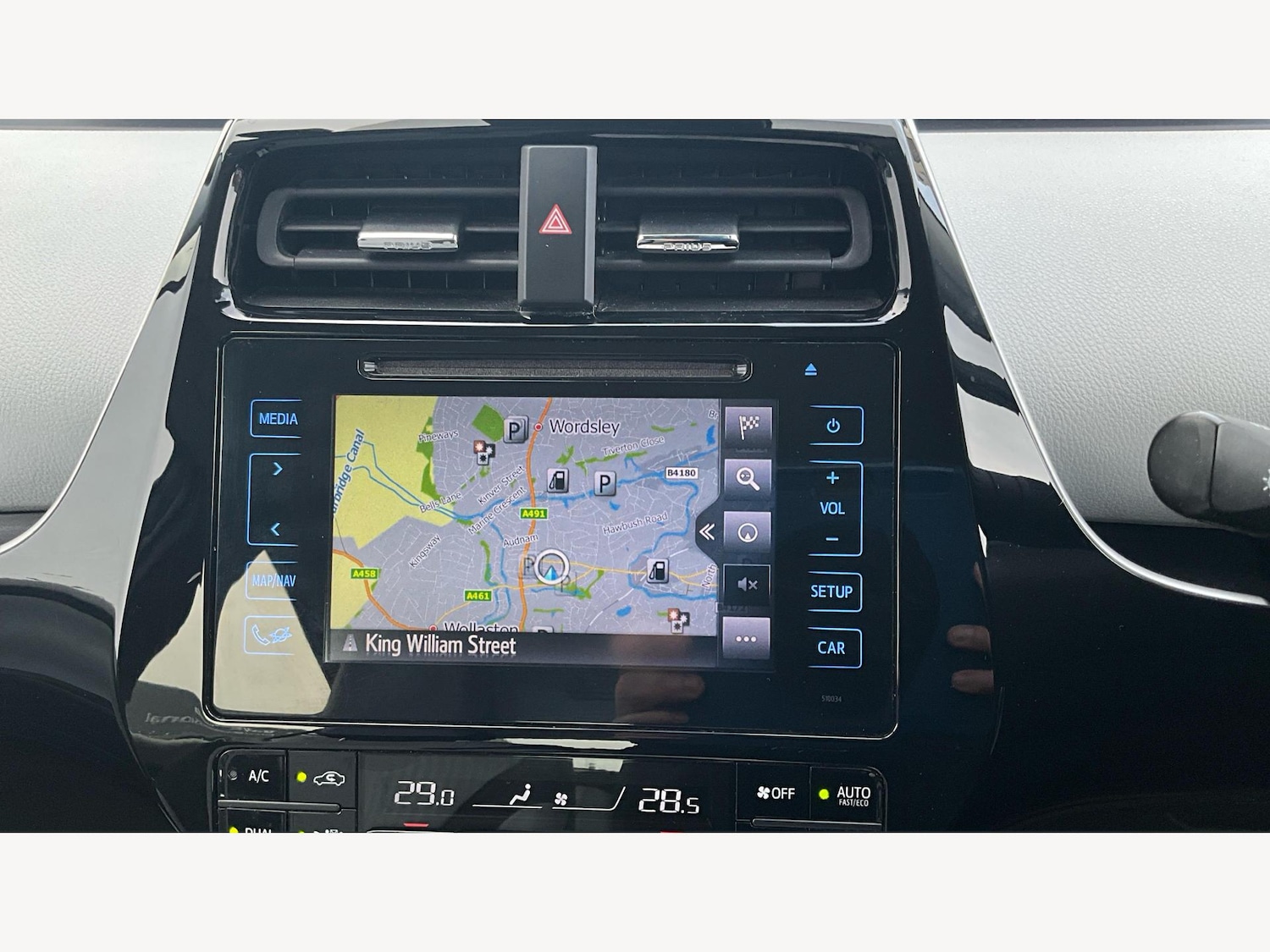 Used Toyota Prius 2016 for sale - 76446519: Photo 9