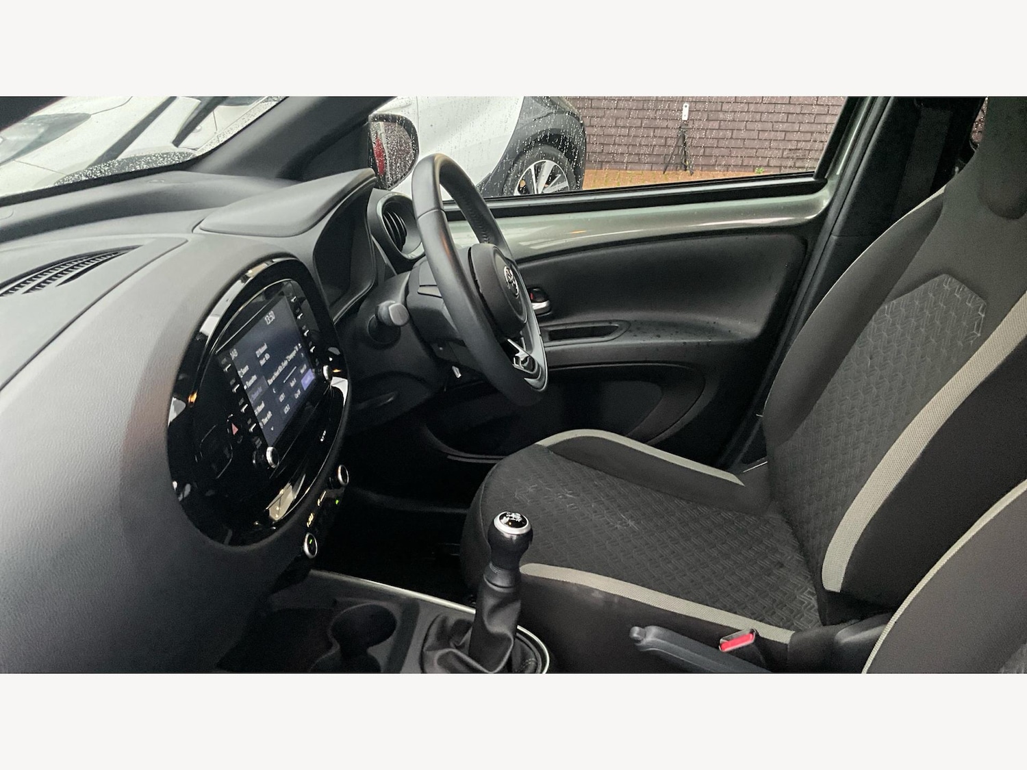 Used Toyota Aygo X 2022 for sale - 76584264: Photo 12