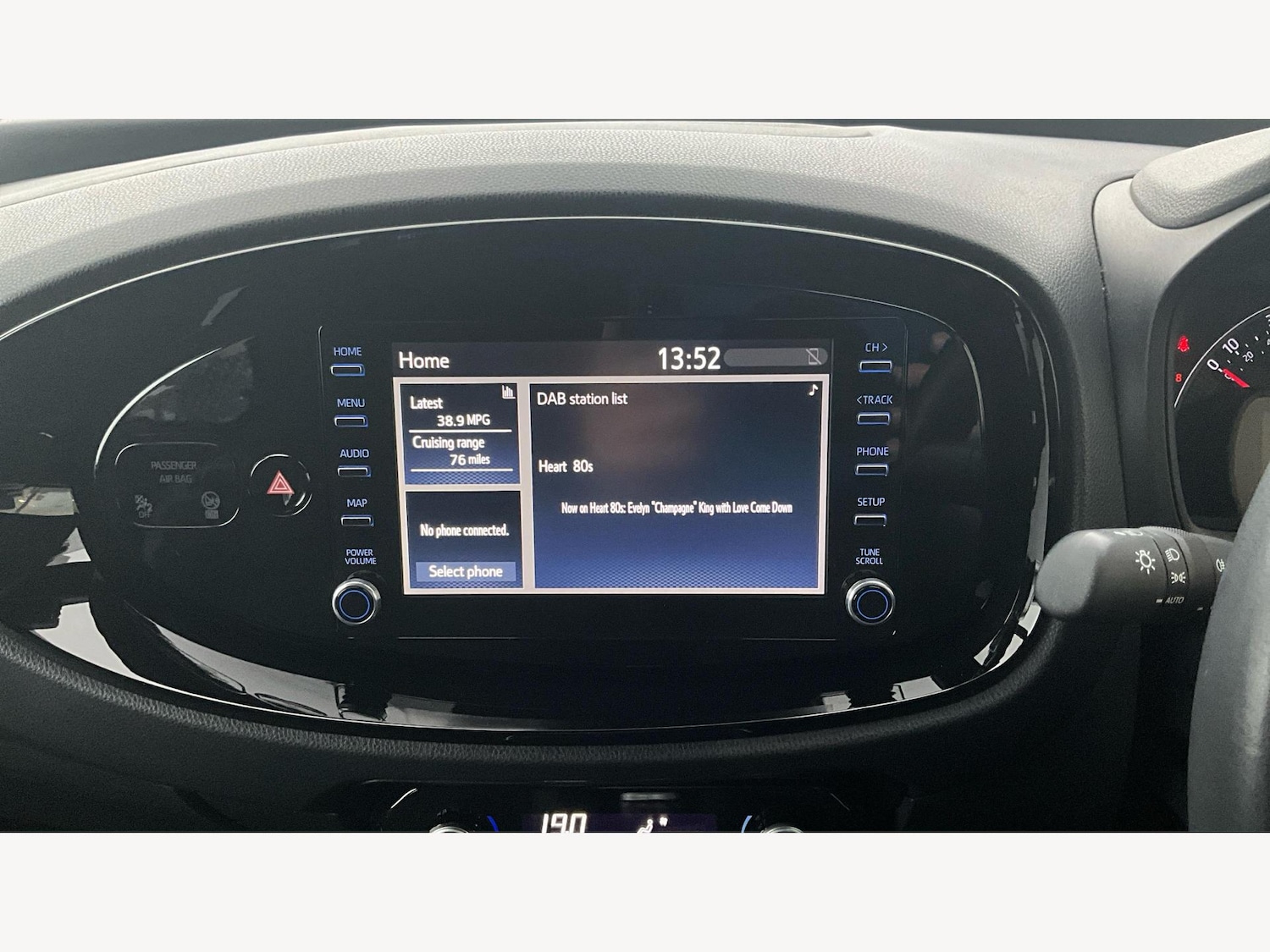 Used Toyota Aygo X 2022 for sale - 76584264: Photo 32