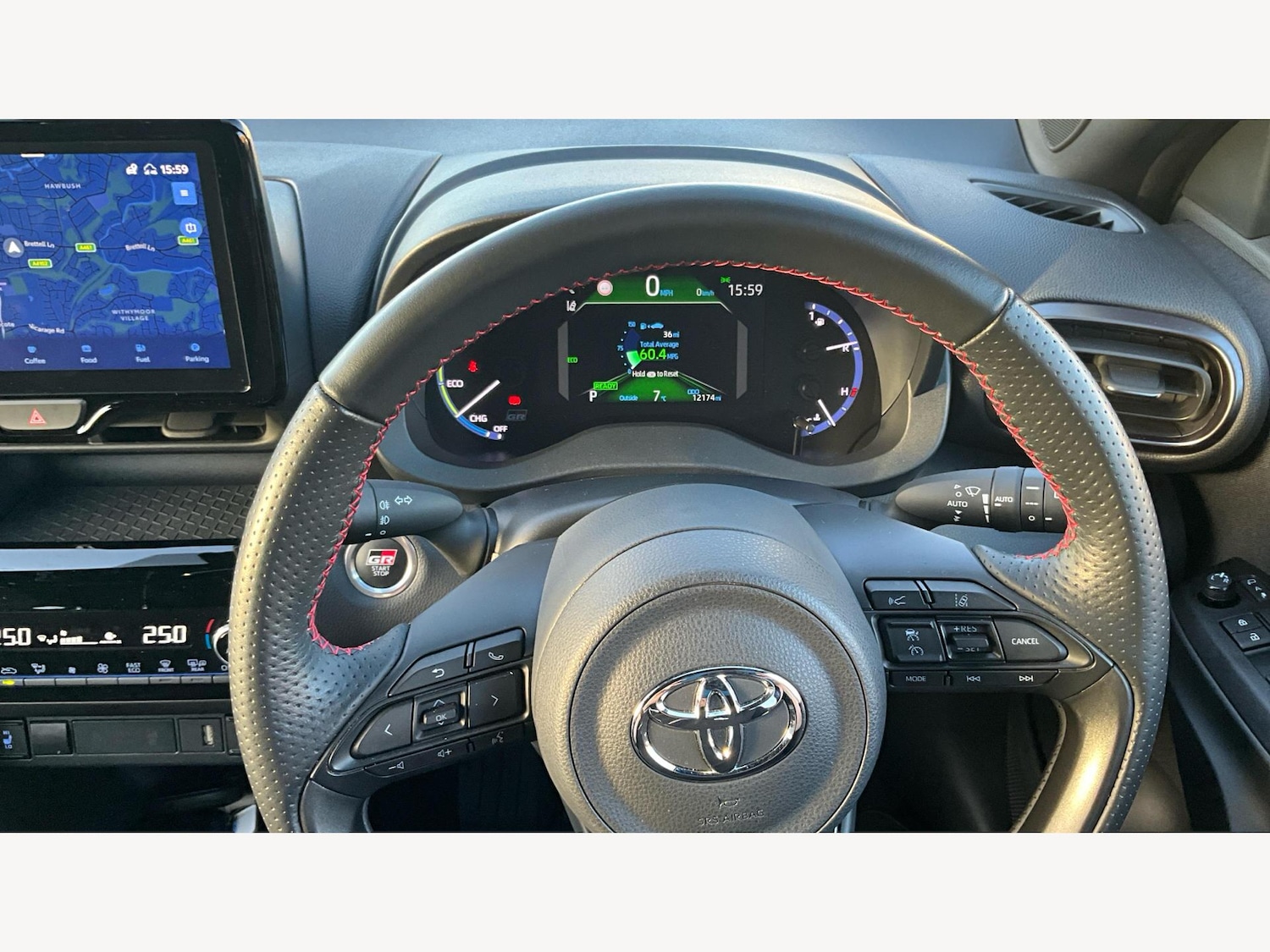 Used Toyota Yaris Cross 2024 for sale - 76634005: Photo 11