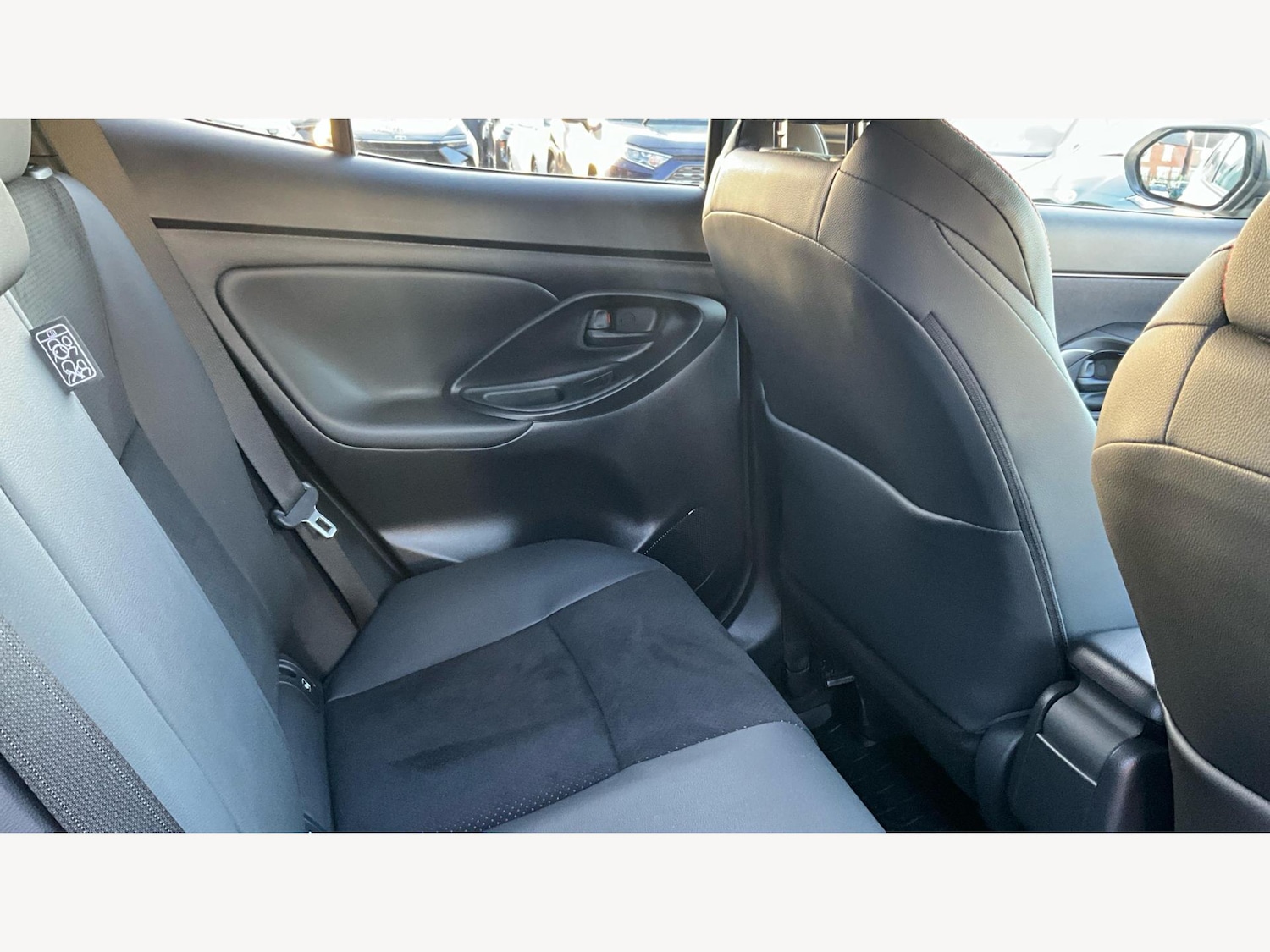 Used Toyota Yaris Cross 2024 for sale - 76634005: Photo 14