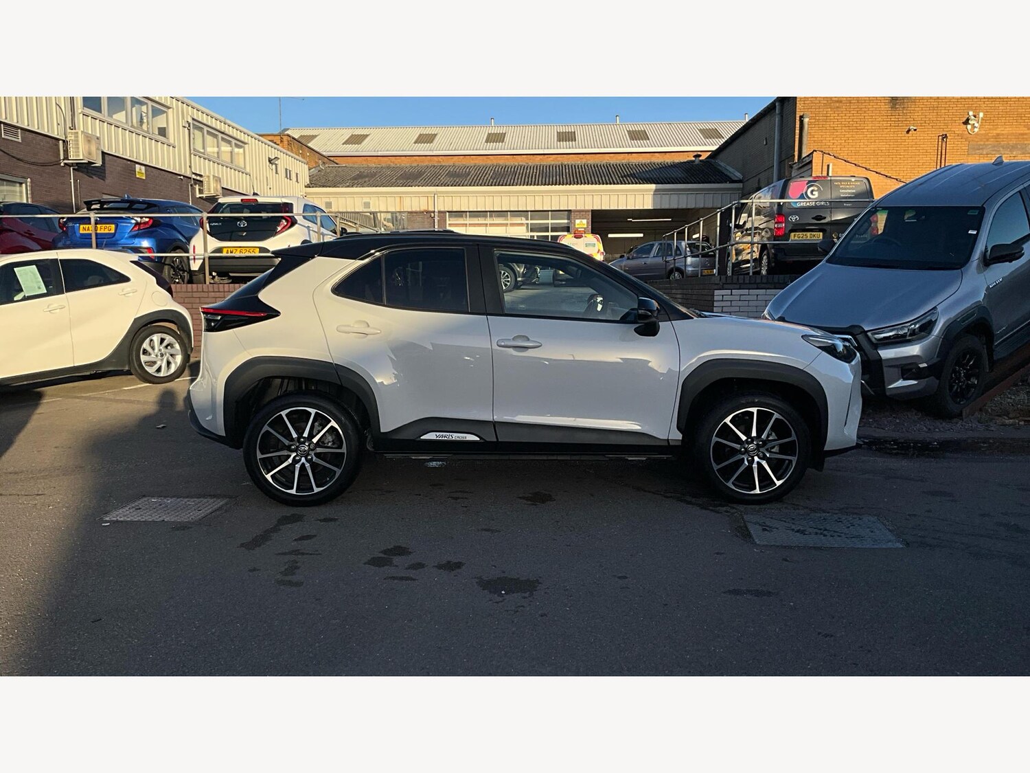 Used Toyota Yaris Cross 2024 for sale - 76634005: Photo 18