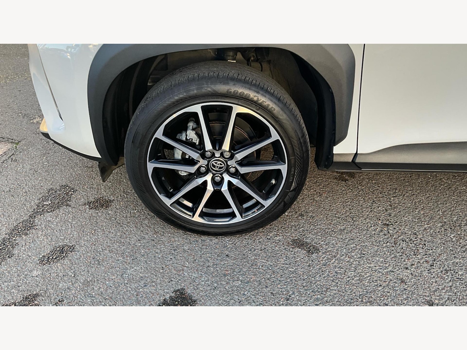 Used Toyota Yaris Cross 2024 for sale - 76634005: Photo 22