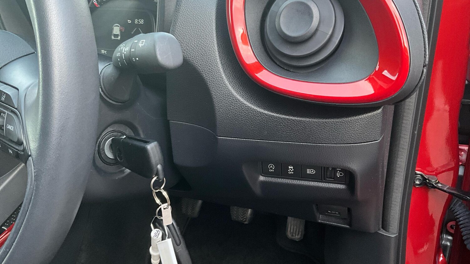 Used Toyota Aygo X 2024 for sale - 75928033: Photo 44