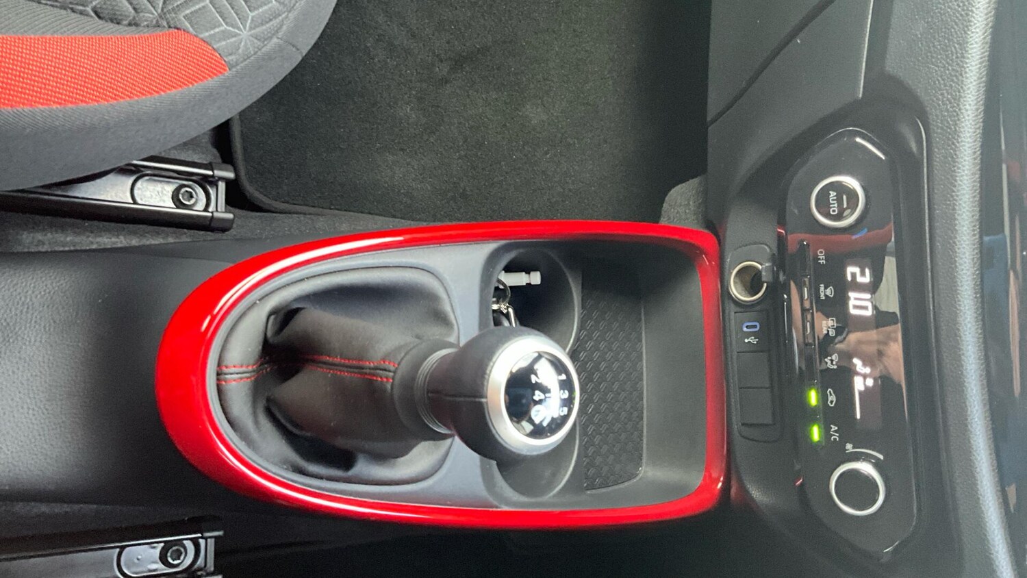 Used Toyota Aygo X 2024 for sale - 75928033: Photo 57