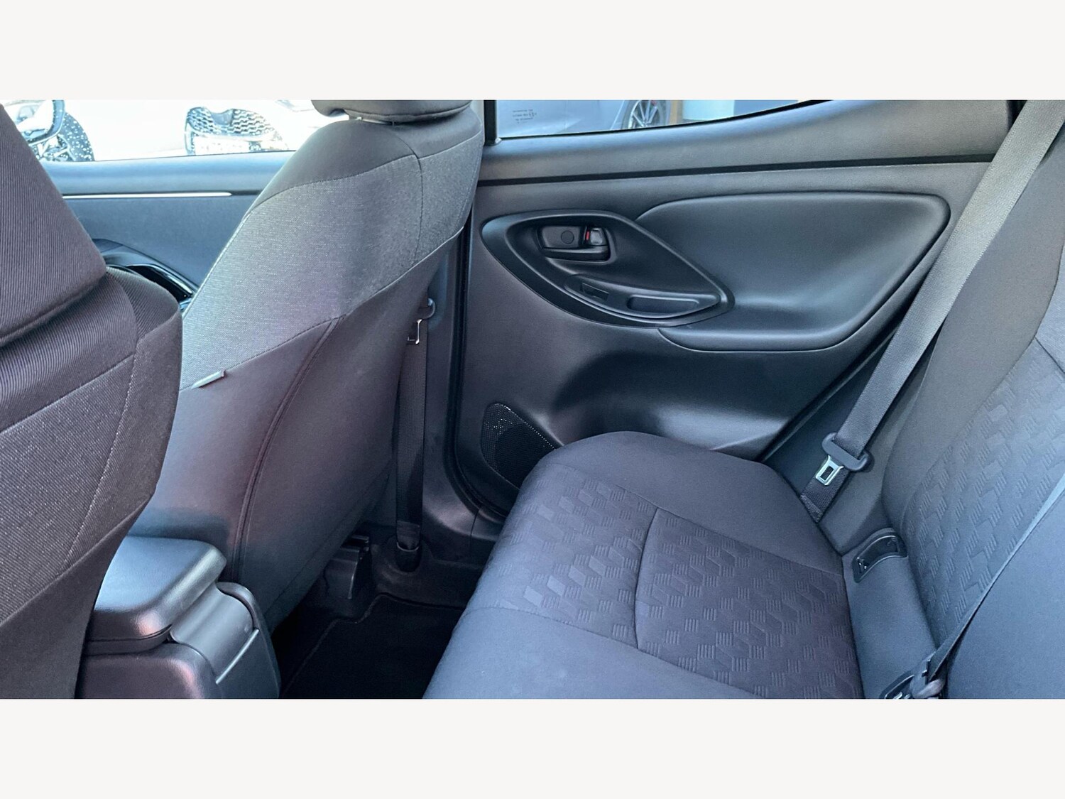 Used Toyota Yaris for sale - 77496353: Photo 15