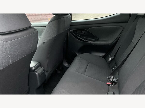 Used Toyota Yaris 2021 for sale - 76327170: Photo 15
