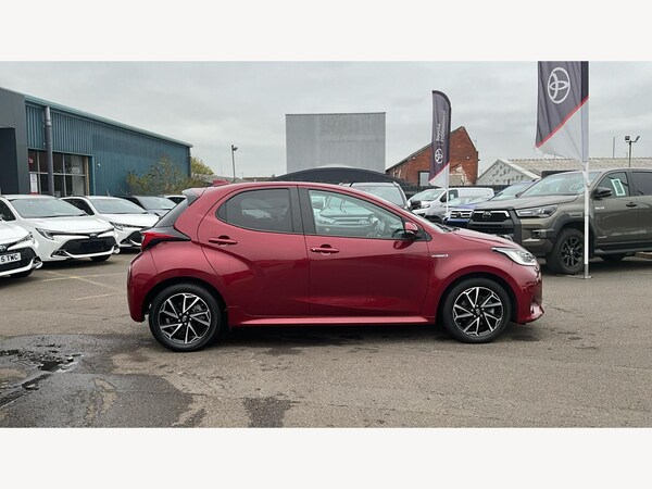 Used Toyota Yaris 2021 for sale - 76327170: Photo 18