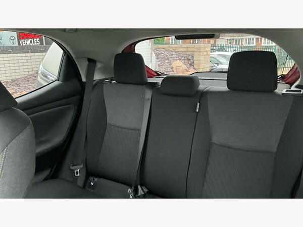 Used Toyota Yaris 2021 for sale - 76327170: Photo 25