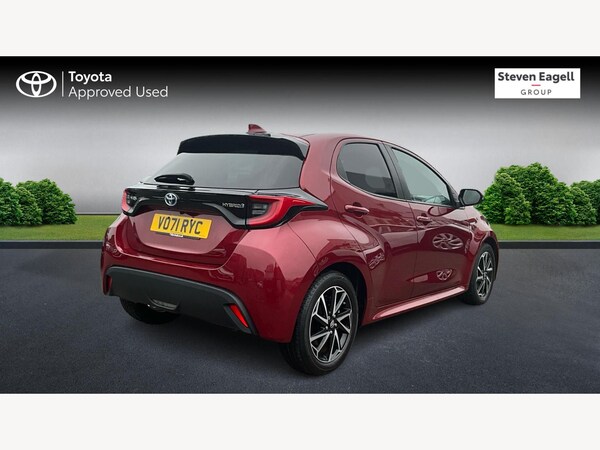 Used Toyota Yaris 2021 for sale - 76327170: Photo 2