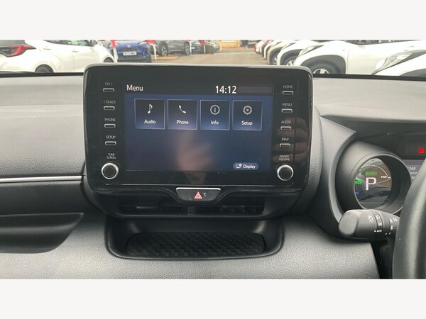 Used Toyota Yaris 2021 for sale - 76327170: Photo 31