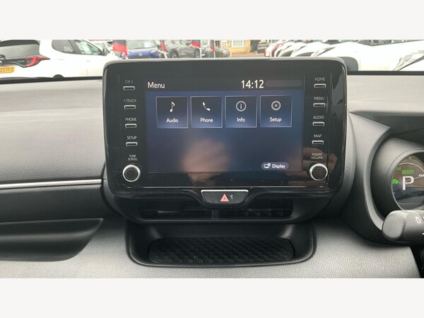 Used Toyota Yaris 2021 for sale - 76327170: Photo 35