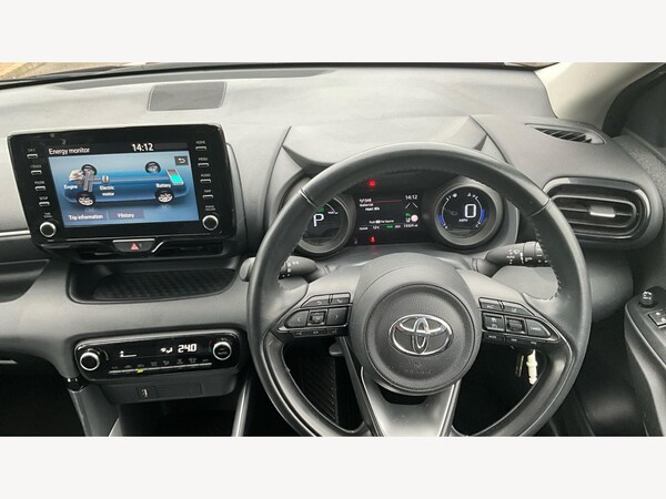 Used Toyota Yaris 2021 for sale - 76327170: Photo 7