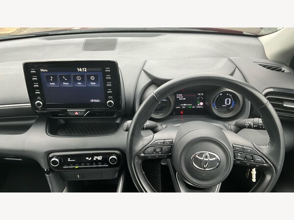 Used Toyota Yaris 2021 for sale - 76327170: Photo 8