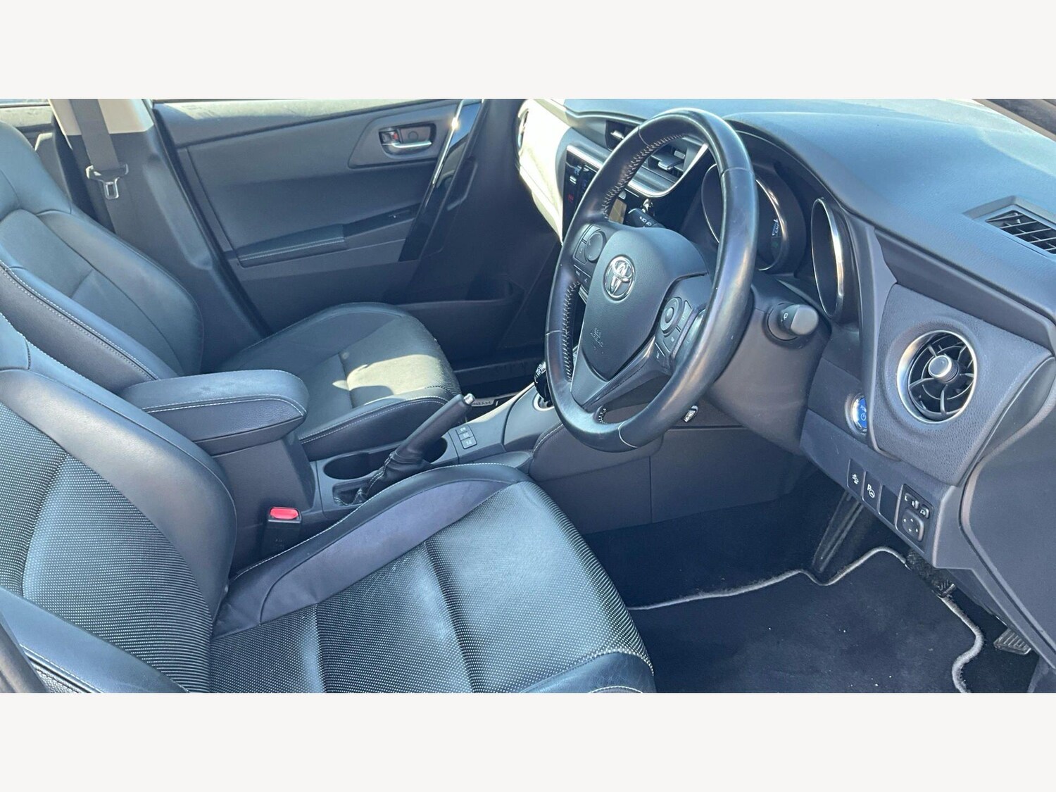 Used Toyota Auris 2018 for sale - 78034201: Photo 13