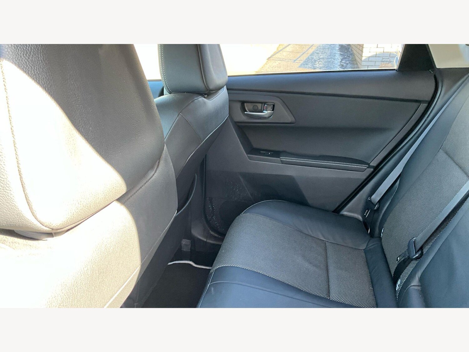 Used Toyota Auris 2018 for sale - 78034201: Photo 15