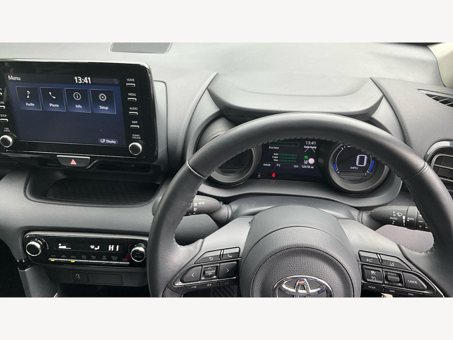 Used Toyota Yaris 2023 for sale - 77646739: Photo 10