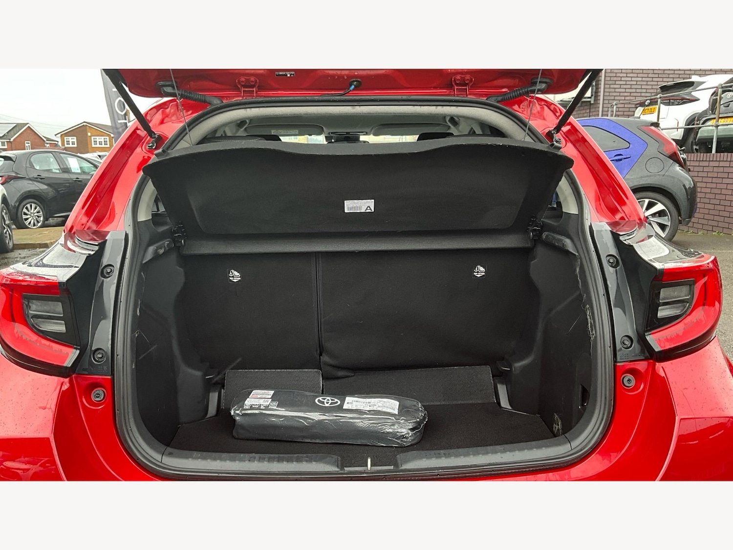 Used Toyota Yaris 2023 for sale - 77646739: Photo 16