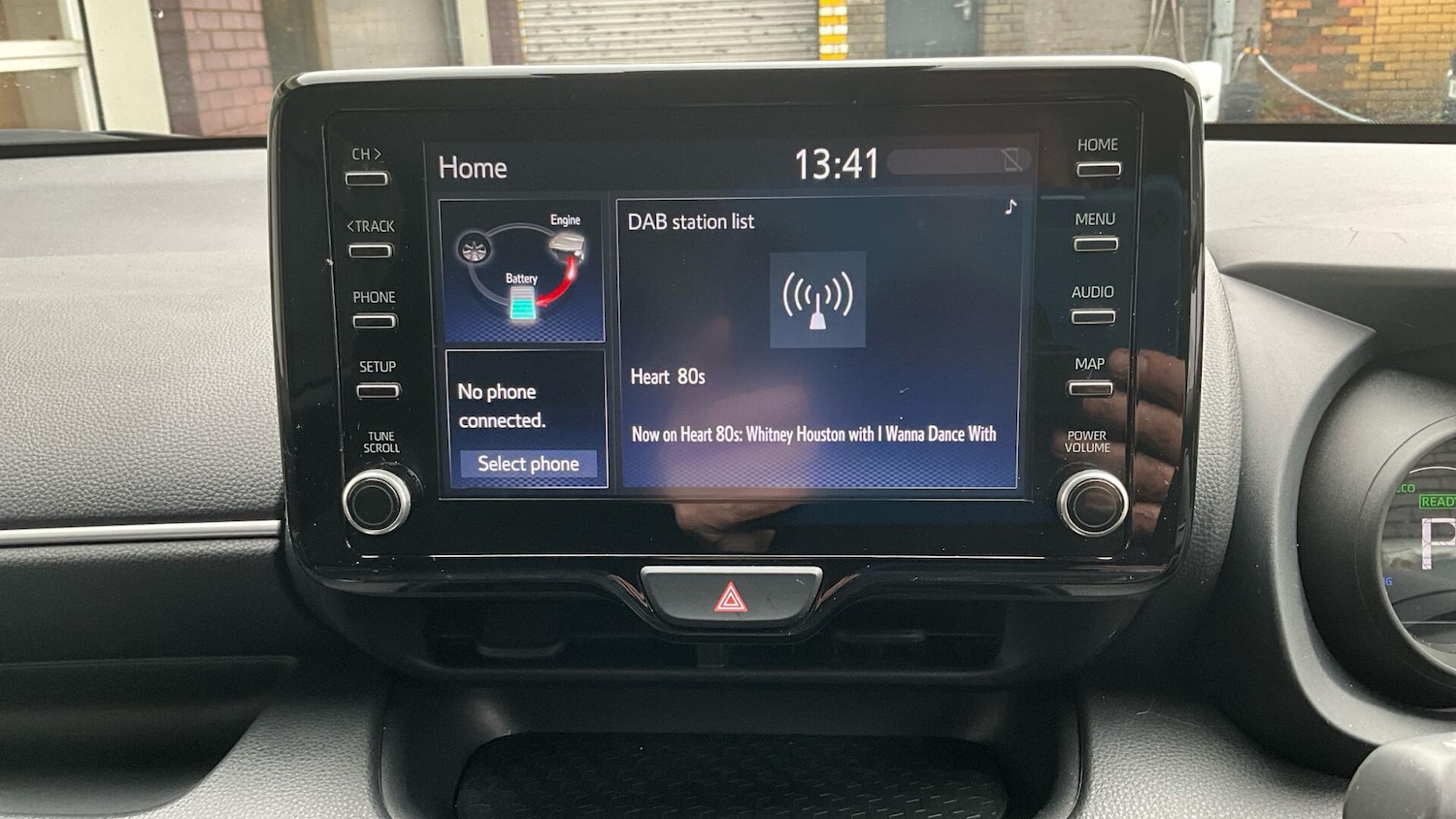 Used Toyota Yaris 2023 for sale - 77646739: Photo 32