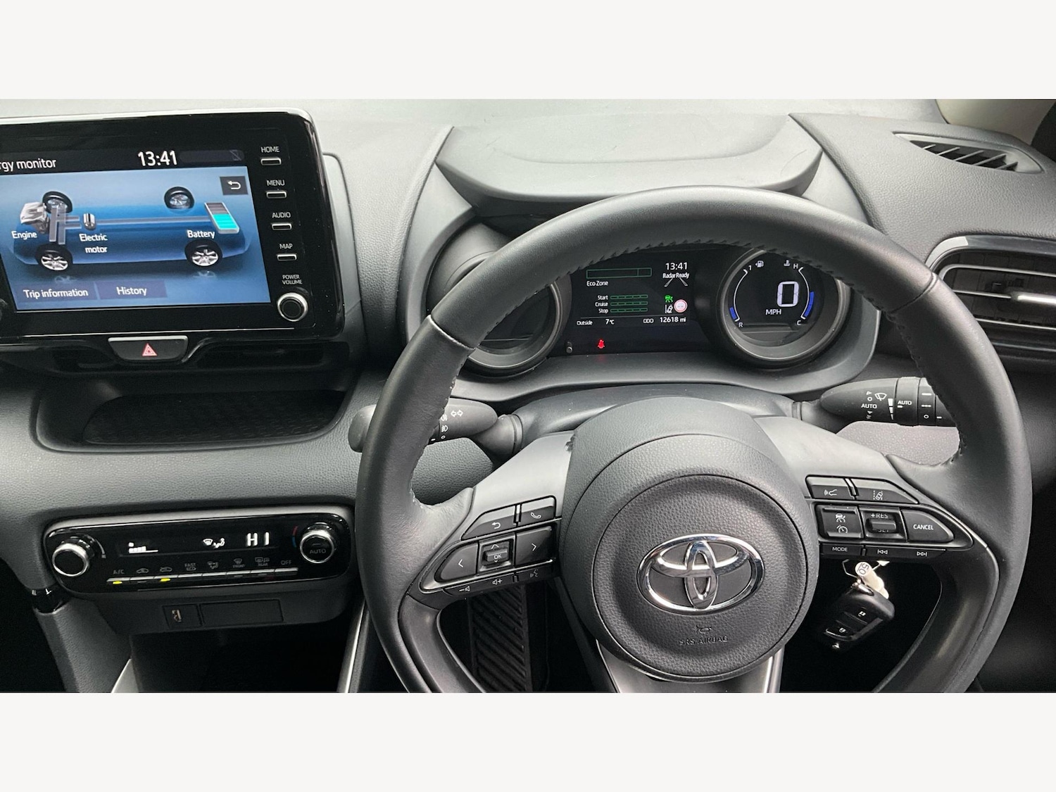 Used Toyota Yaris 2023 for sale - 77646739: Photo 7