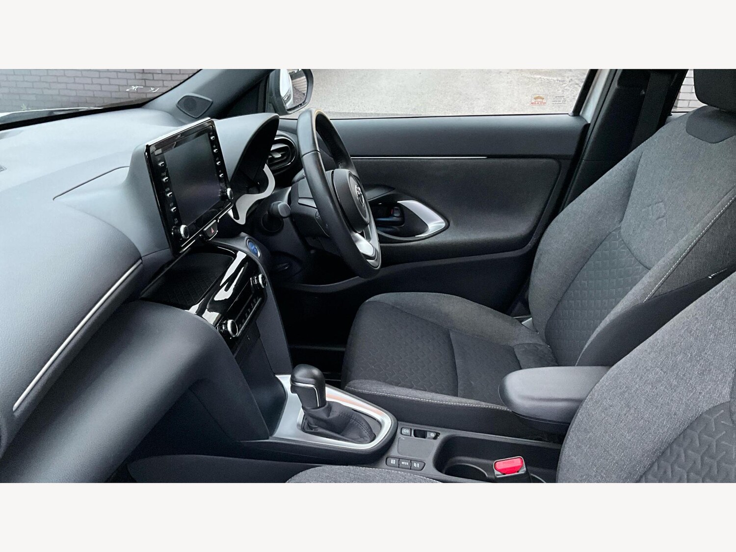 Used Toyota Yaris Cross 2021 for sale - 76992592: Photo 12