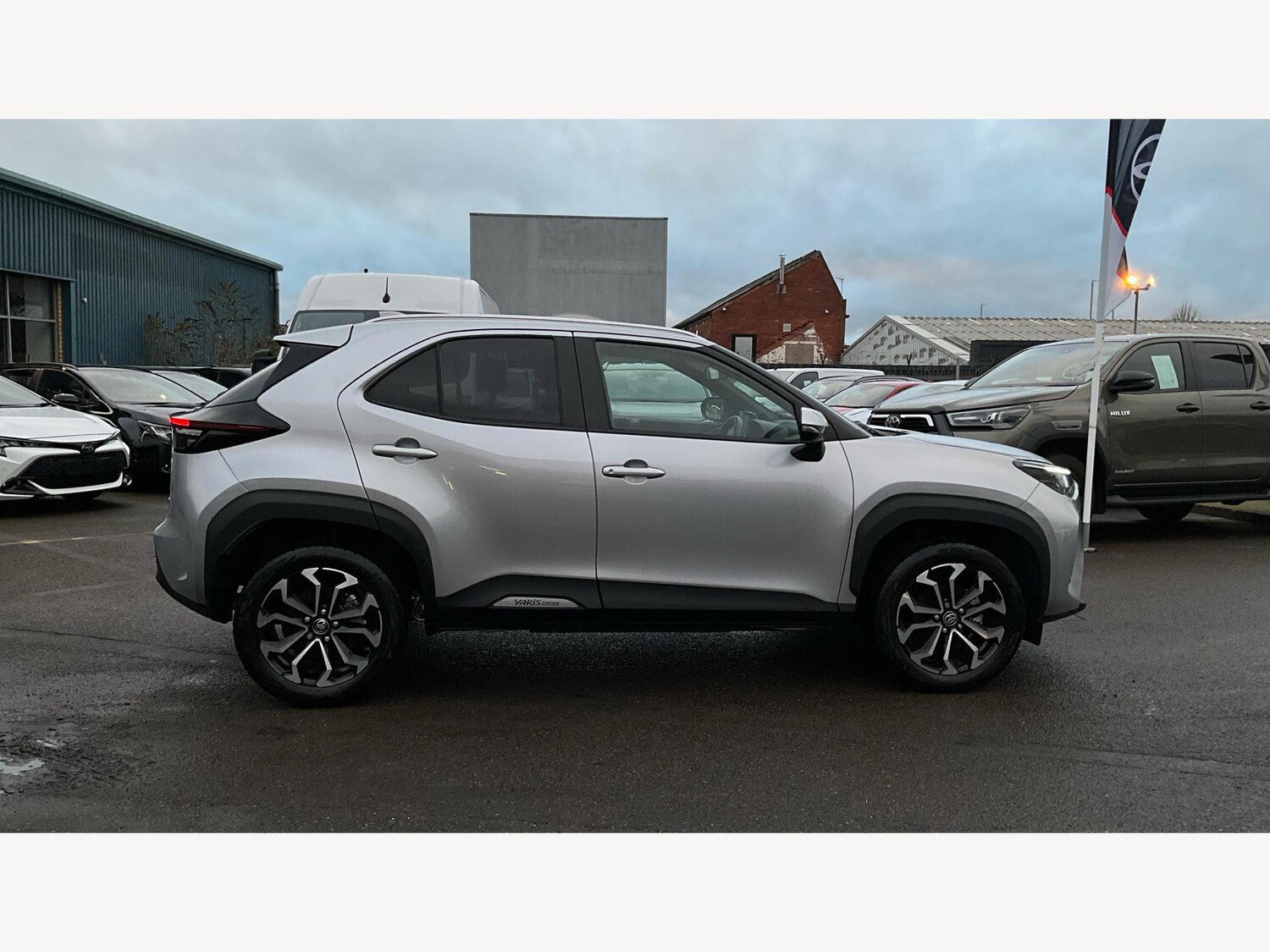 Used Toyota Yaris Cross 2021 for sale - 76992592: Photo 18