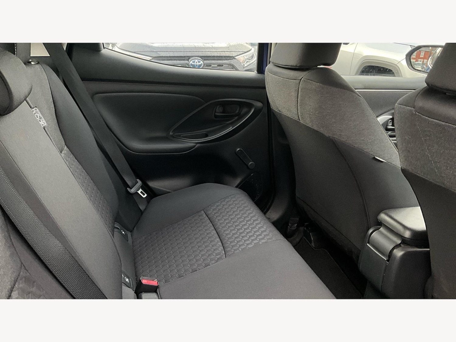 Used Toyota Yaris 2022 for sale - 77344029: Photo 14