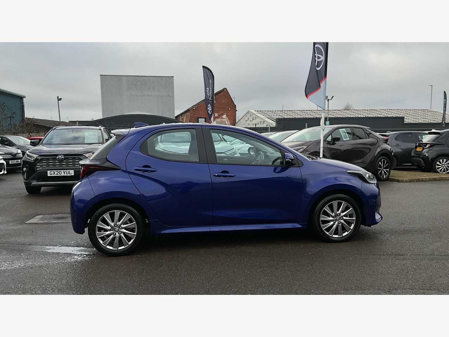 Used Toyota Yaris 2022 for sale - 77344029: Photo 18