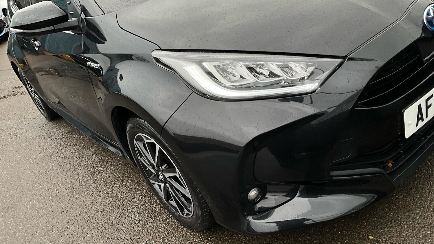 Used Toyota Yaris 2021 for sale - 77704712: Photo 38