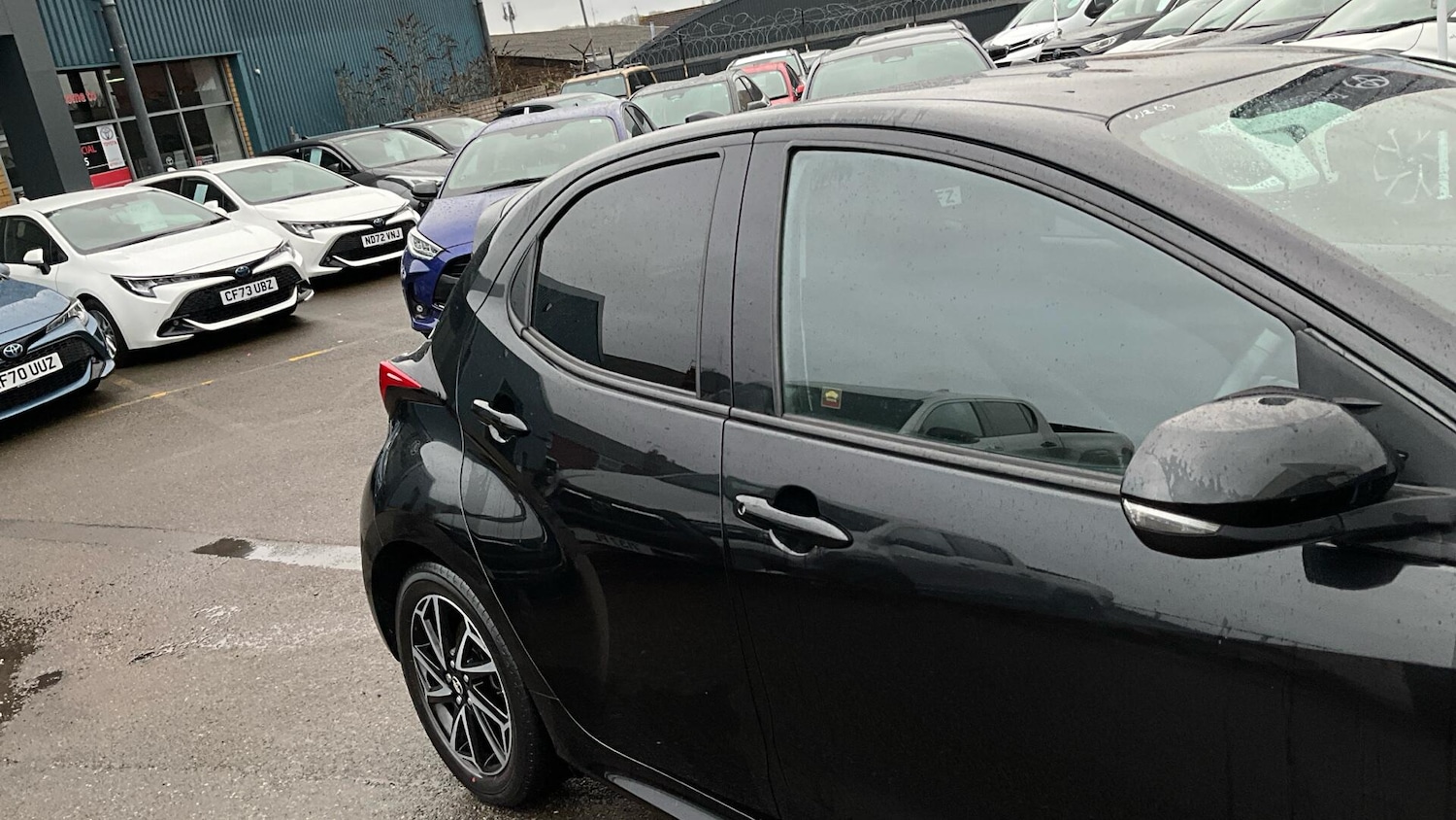 Used Toyota Yaris 2021 for sale - 77704712: Photo 40