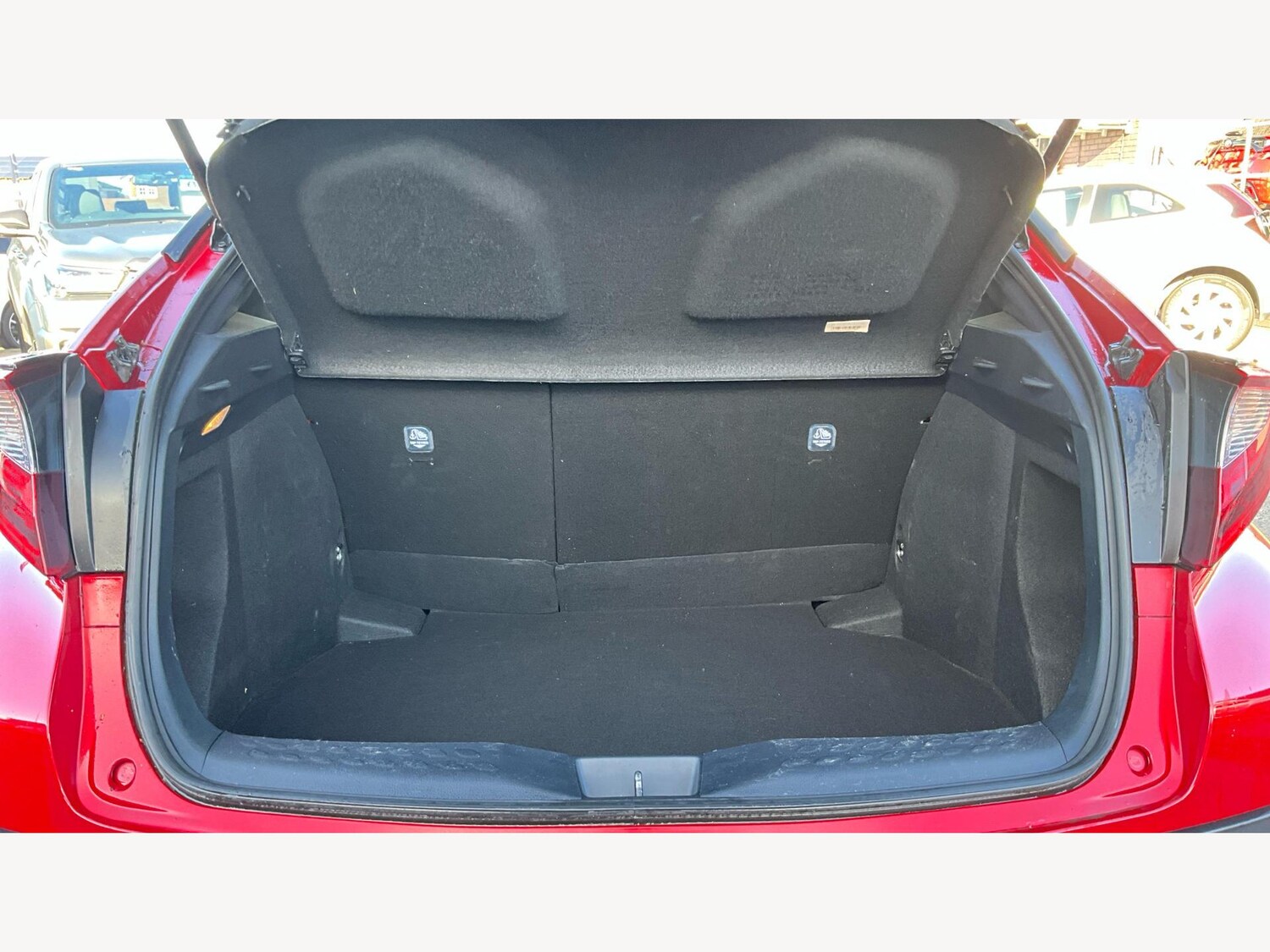 Used Toyota C-HR 2022 for sale - 76633715: Photo 16