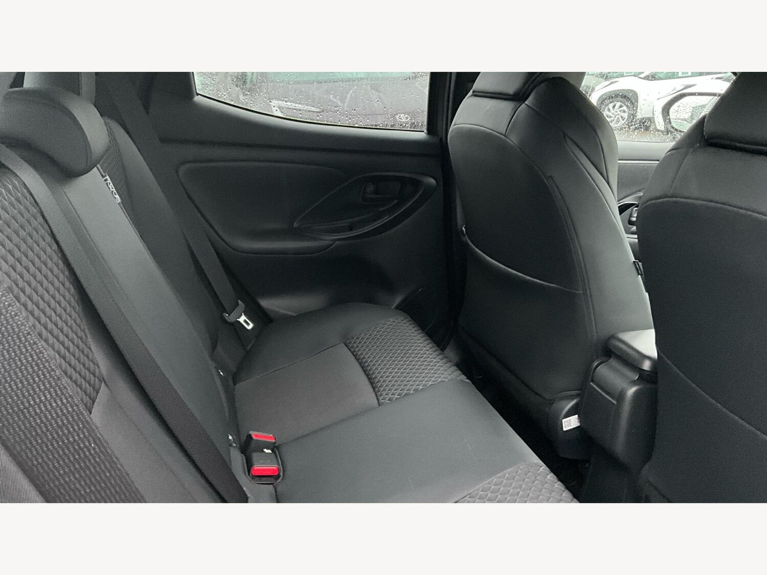 Used Toyota Yaris for sale - 77049874: Photo 14