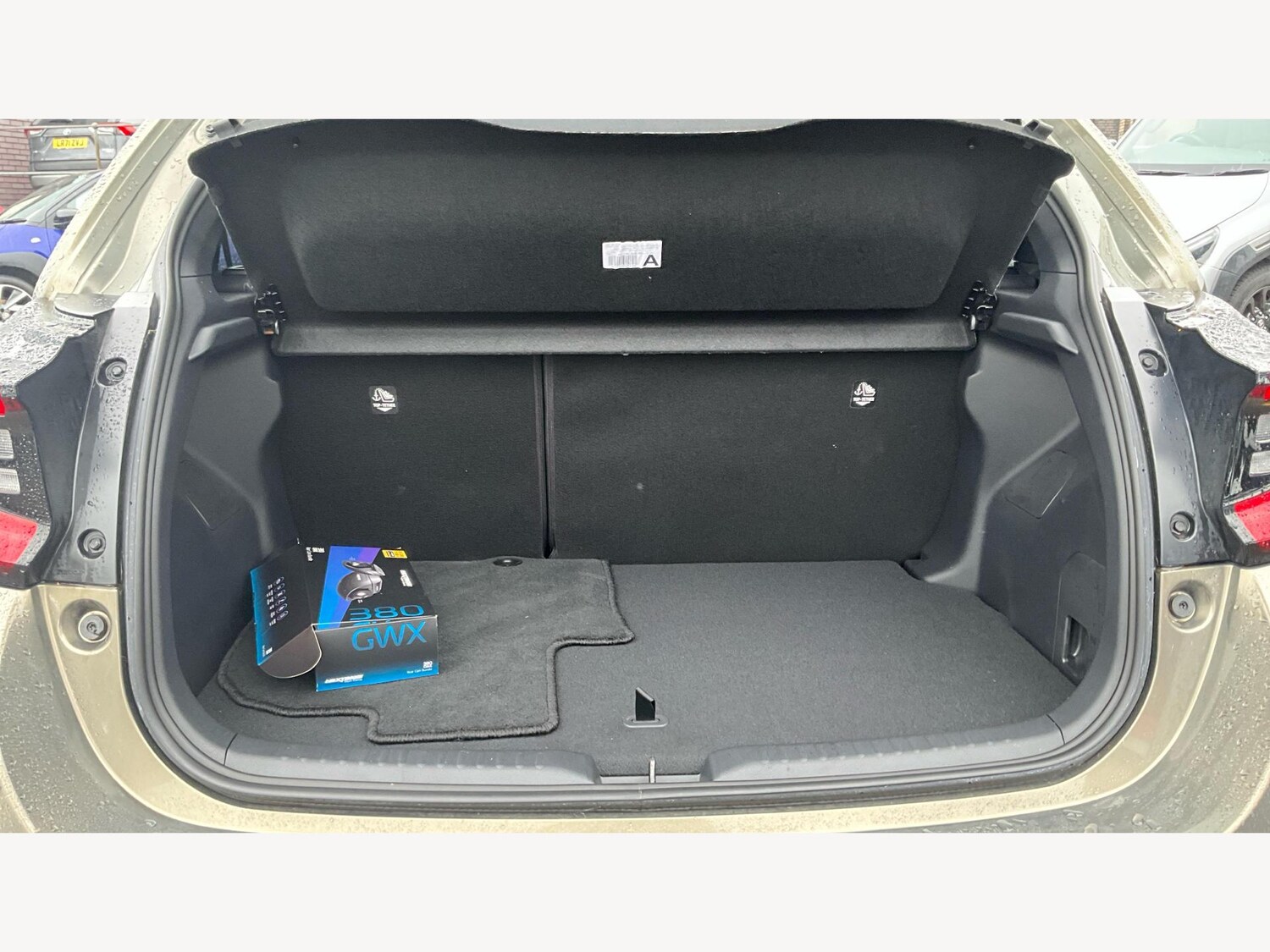 Used Toyota Yaris for sale - 77049874: Photo 16