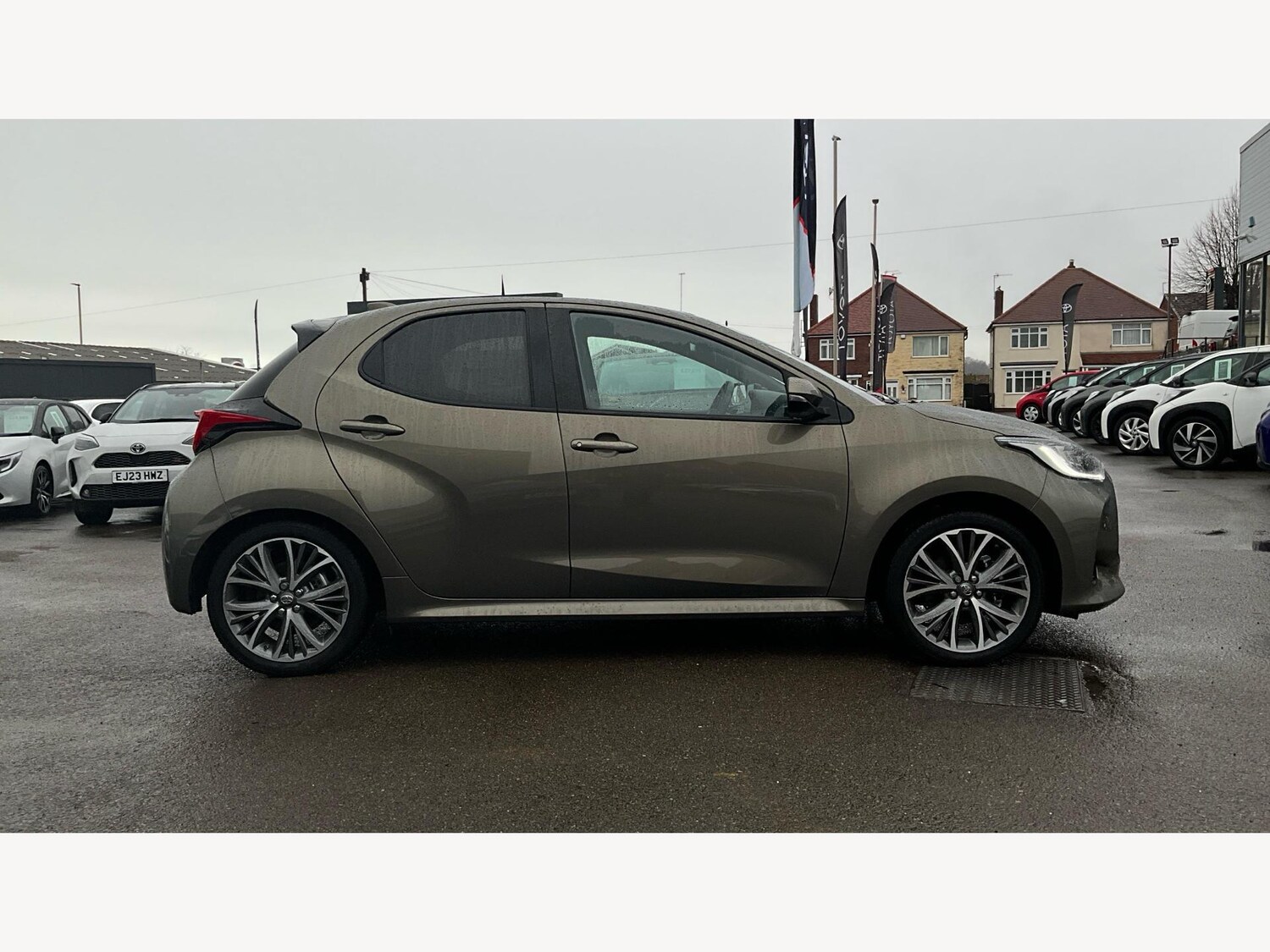 Used Toyota Yaris for sale - 77049874: Photo 18