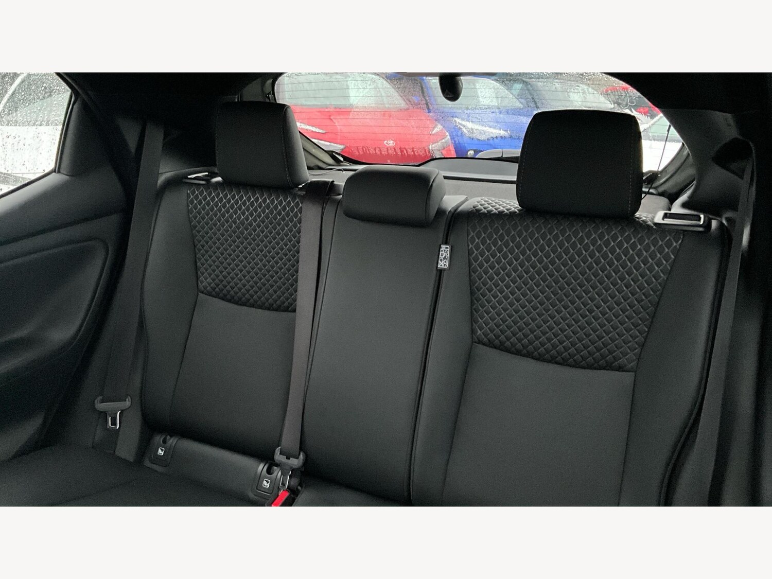 Used Toyota Yaris for sale - 77049874: Photo 25