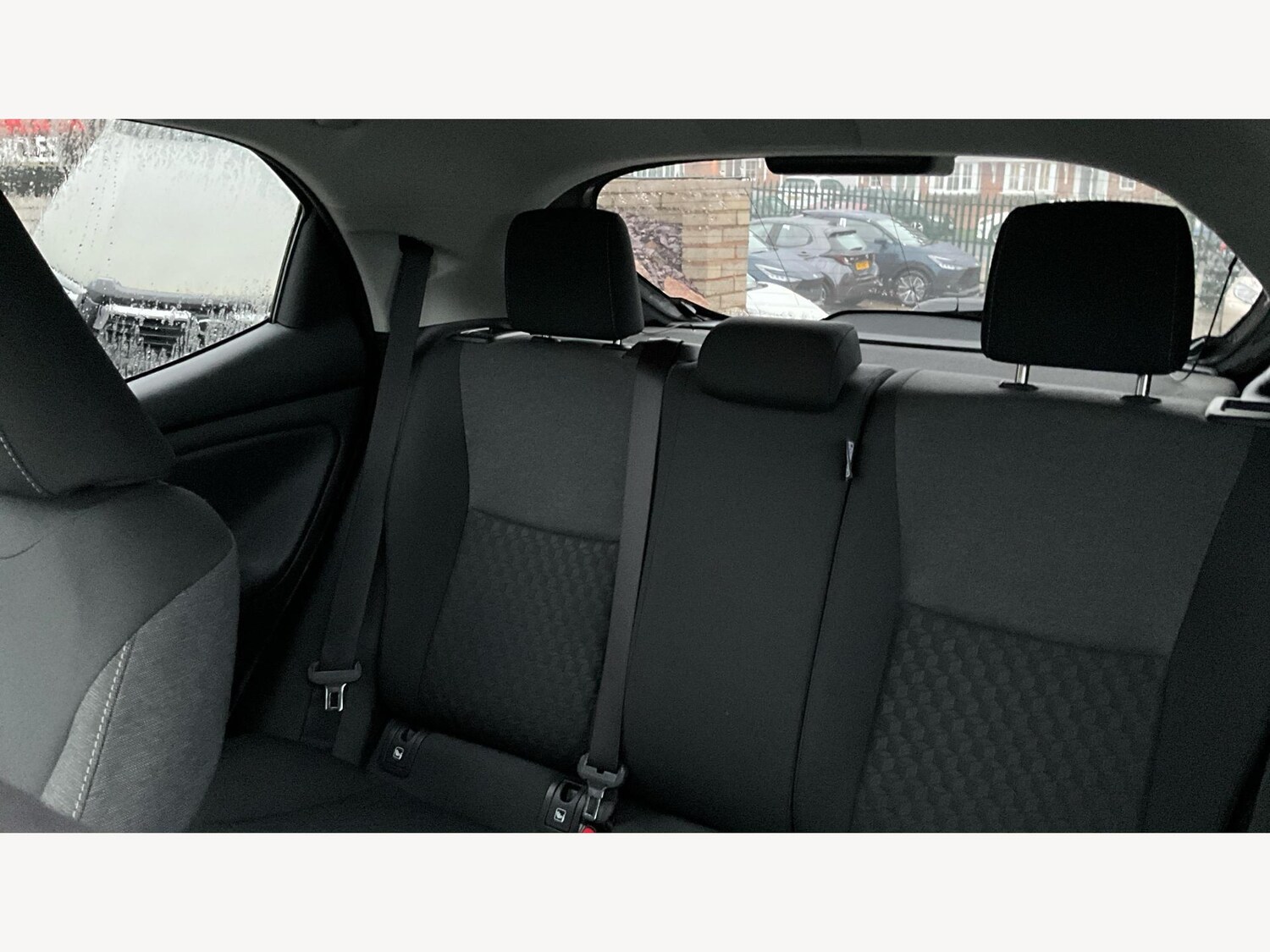 Used Toyota Yaris 2022 for sale - 77469066: Photo 25