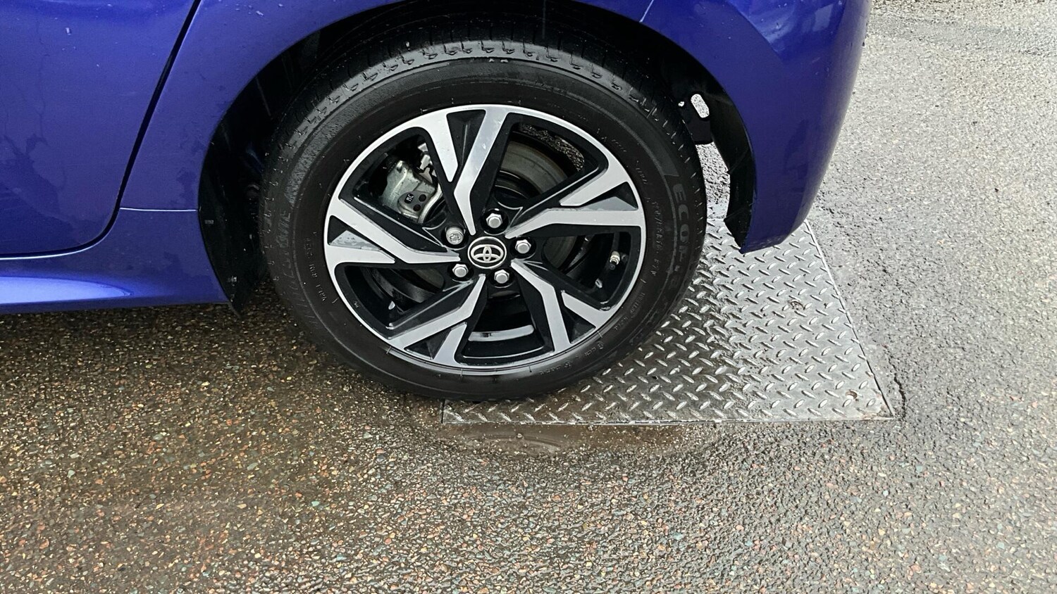 Used Toyota Yaris for sale - 77753292: Photo 36