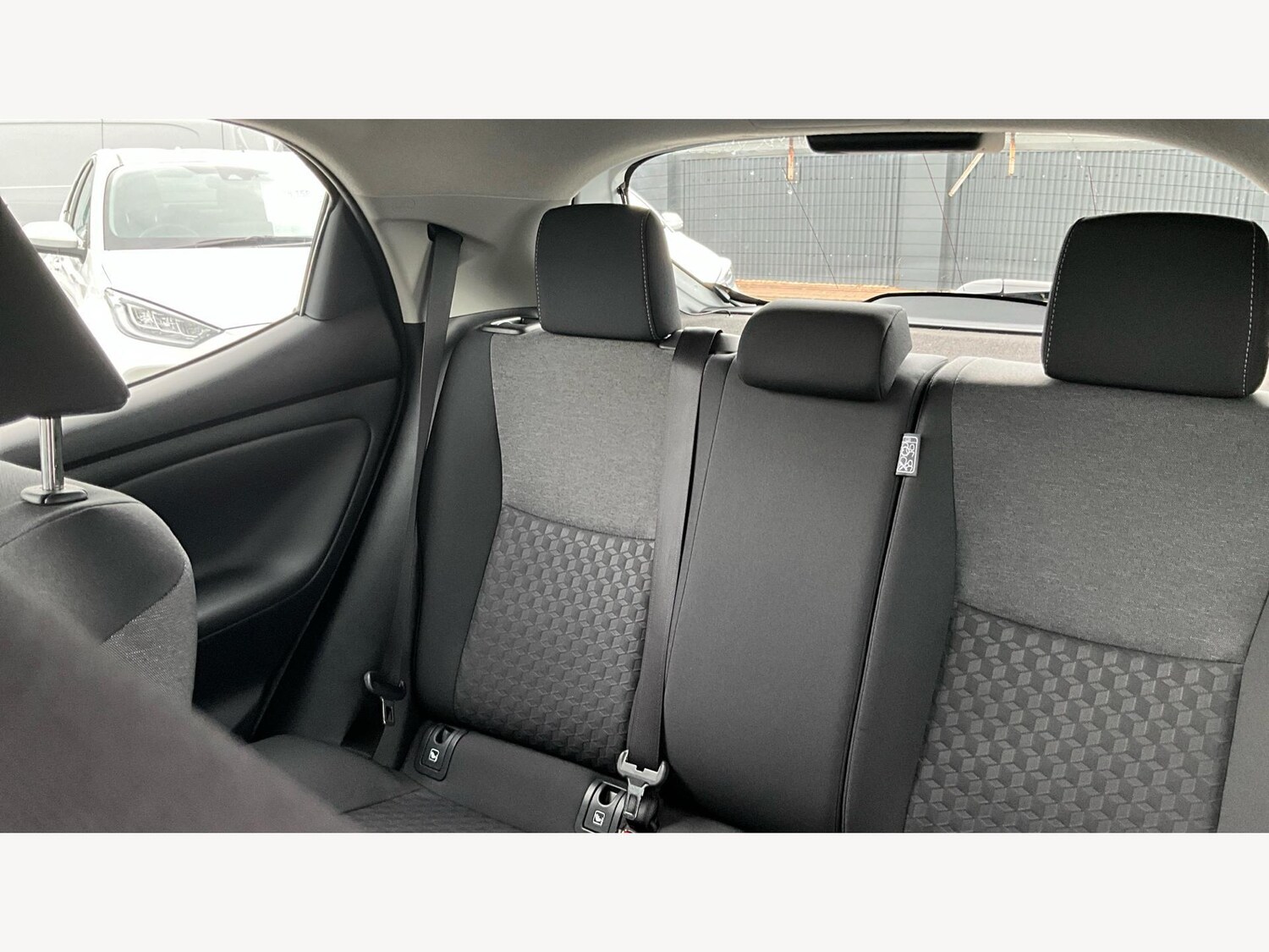 Used Toyota Yaris 2024 for sale - 77586136: Photo 25