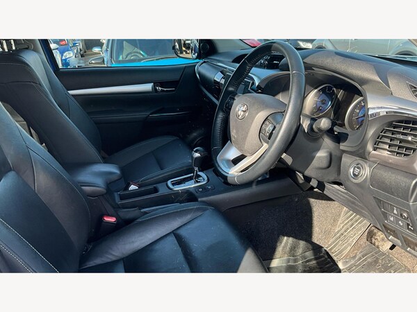 Used Toyota Hilux 2018 for sale - 74874482: Photo 13