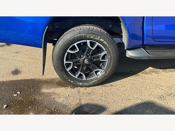 Used Toyota Hilux 2018 for sale - 74874482: Photo 32