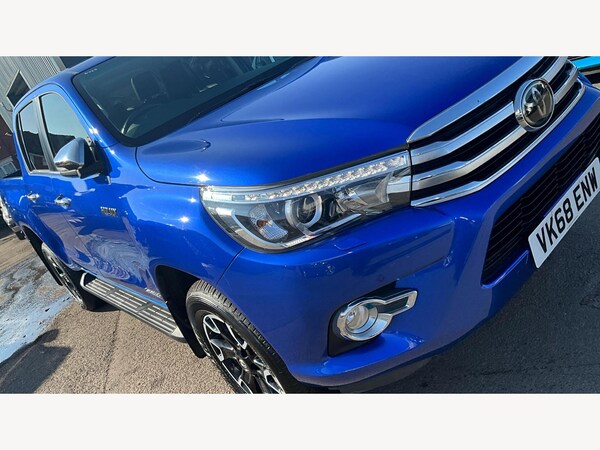 Used Toyota Hilux 2018 for sale - 74874482: Photo 38