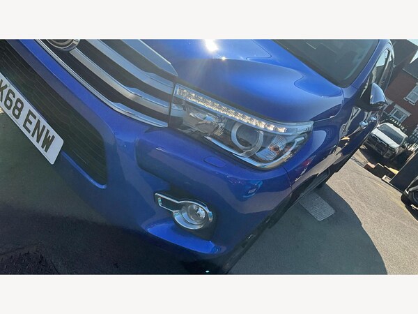 Used Toyota Hilux 2018 for sale - 74874482: Photo 39