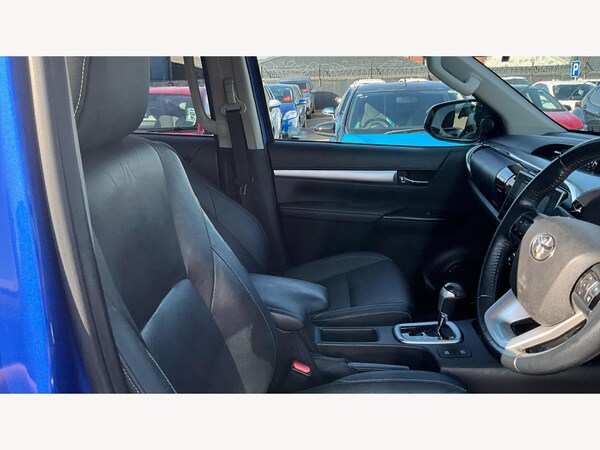 Used Toyota Hilux 2018 for sale - 74874482: Photo 45