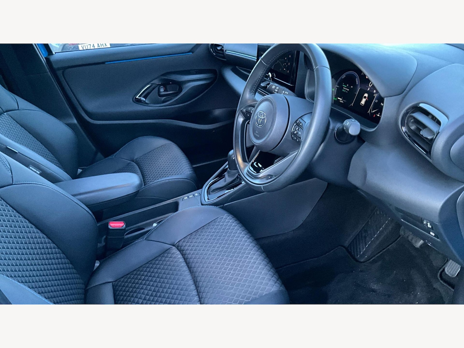 Used Toyota Yaris 2024 for sale - 77646143: Photo 13