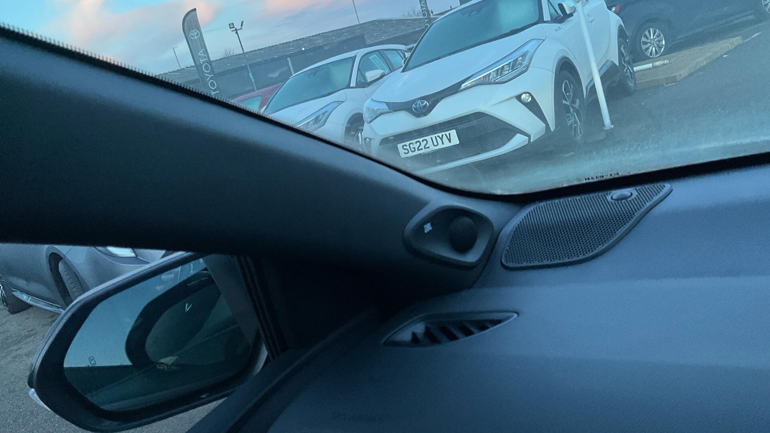 Used Toyota Yaris 2024 for sale - 77646143: Photo 43