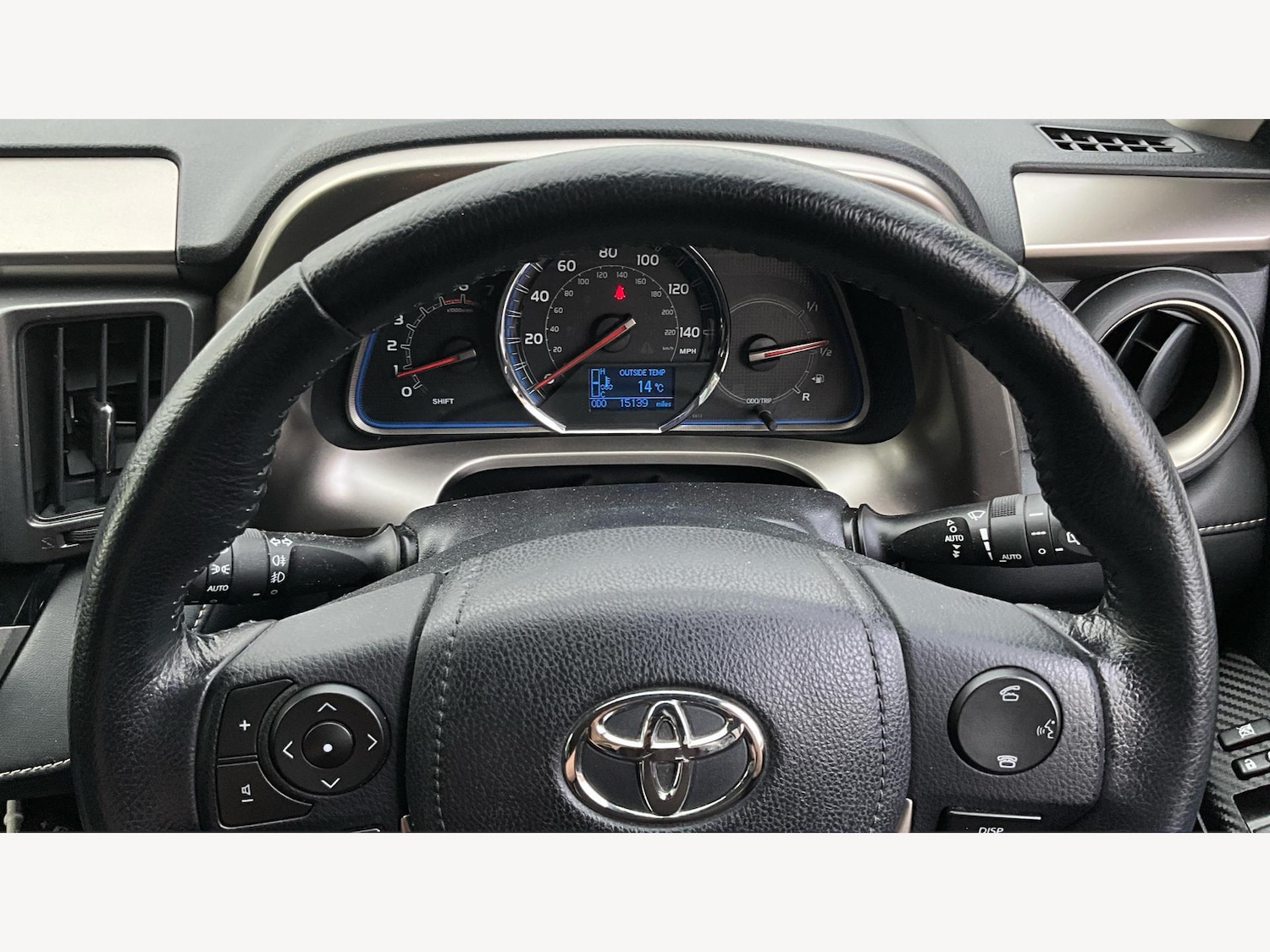 Used Toyota RAV4 2015 for sale - 76446774: Photo 11