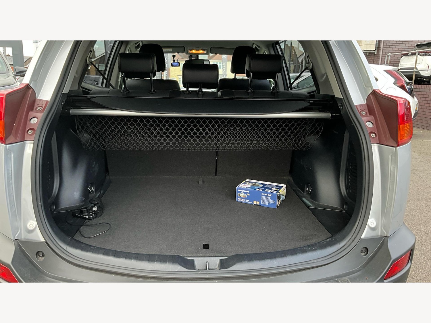 Used Toyota RAV4 2015 for sale - 76446774: Photo 16