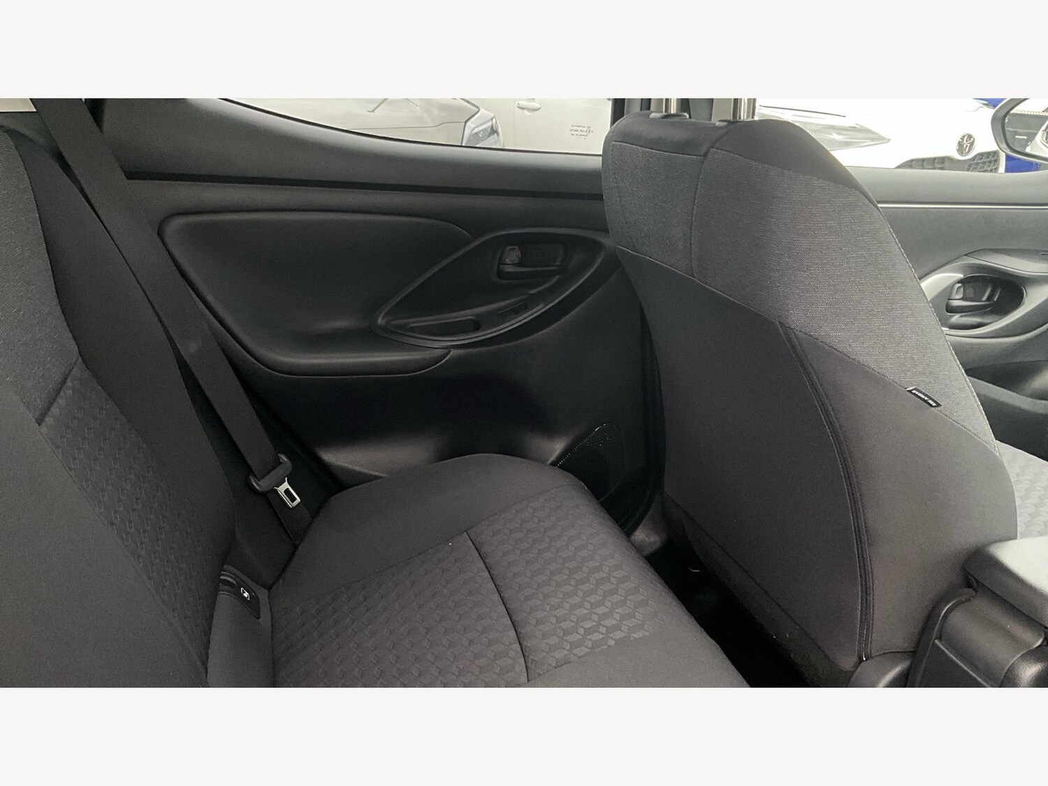 Used Toyota Yaris 2024 for sale - 76409242: Photo 14