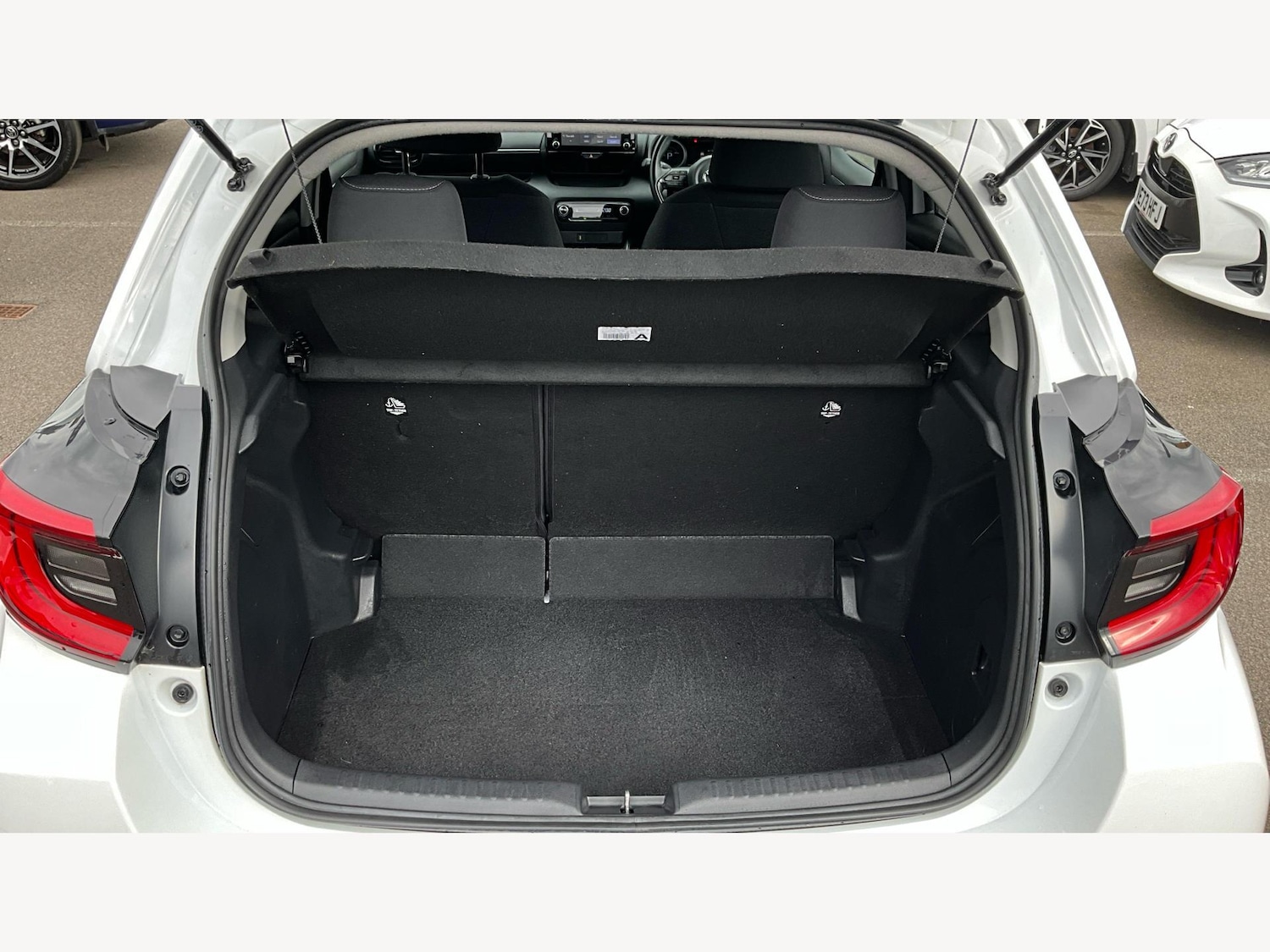 Used Toyota Yaris 2024 for sale - 76409242: Photo 23