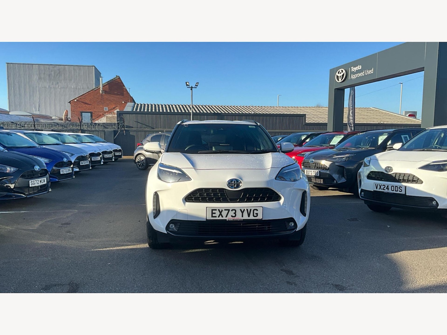 Used Toyota Yaris Cross 2023 for sale - 76633372: Photo 17